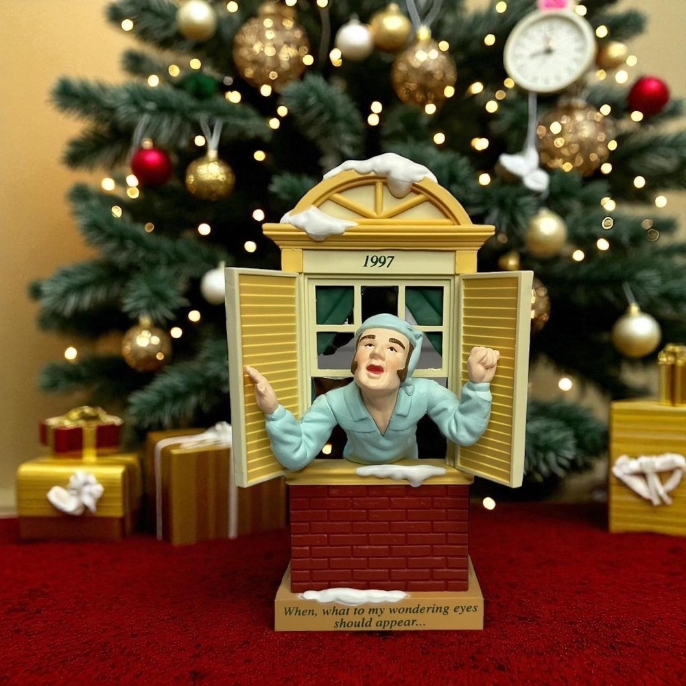 1997 Hallmark Keepsake Away to the Window Ornament Collector Club Vintage